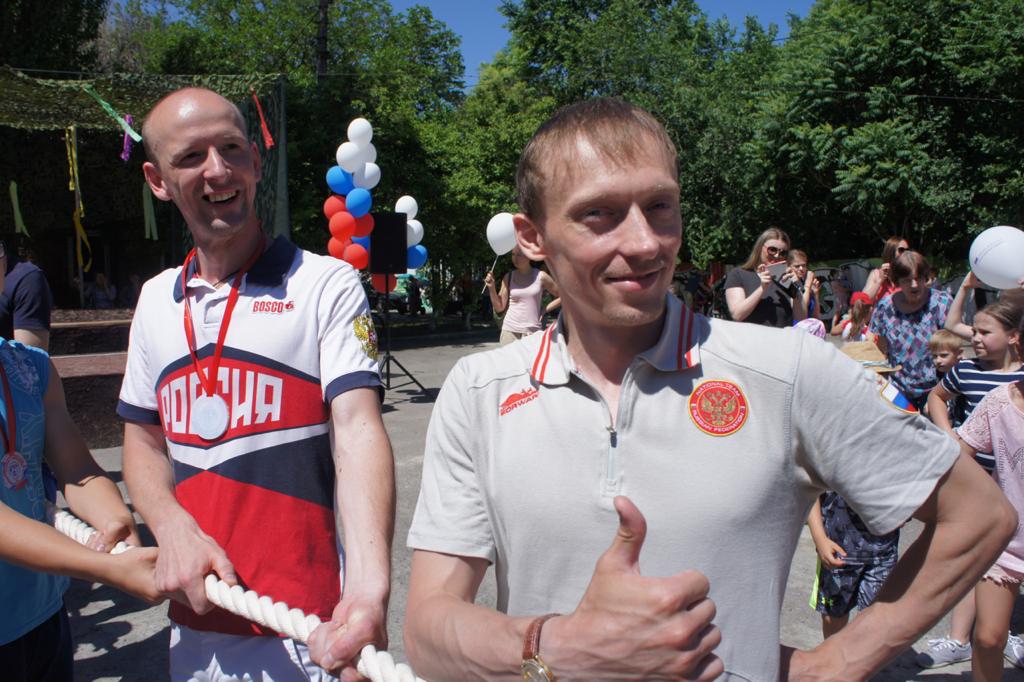 С Днем Физкультурника!
